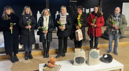 Kunstnikud vasakult Jana Zgun, Kärt Seppel, Merike Hallik, Maia Noorväli, Helena Tuudelepp, Triin Lehismets, Mart Vaarpuu. Foto Gerli Räni .