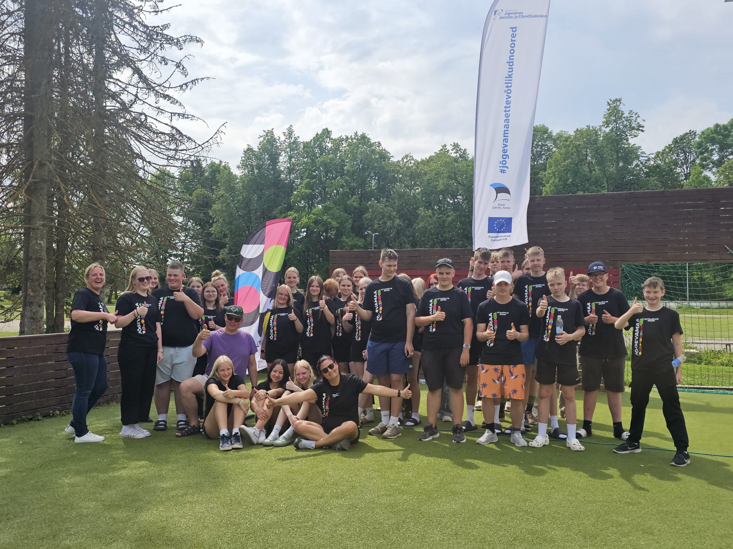 Ettevõtlikud noored Adaveres. Foto erakogu