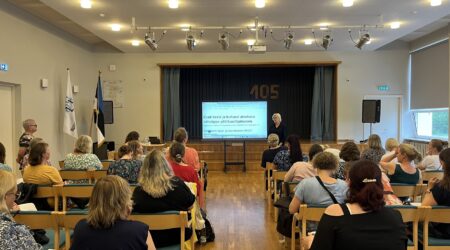 Suvekoolis osalejad Põltsamaa Ühisgümnaasiumis. Foto erakogu