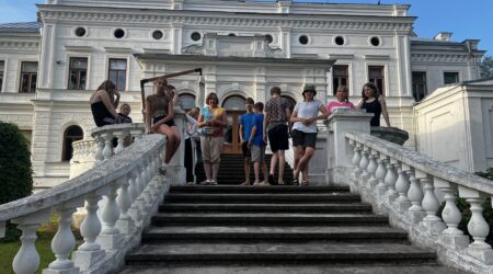 Puurmani mõisa piirkond pakkus kõigile meeldiva keskkonna, kus kunstile keskenduda. Foto Gerli Räni