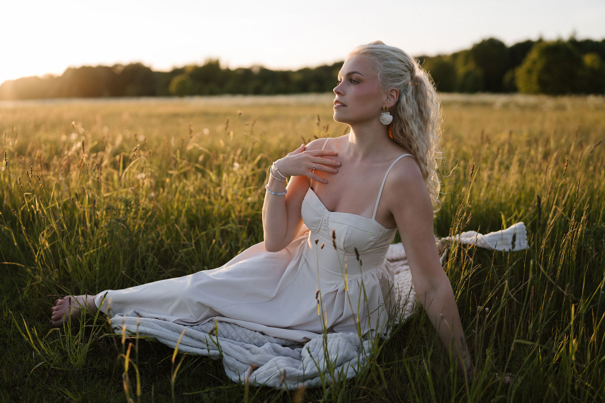 Poeet ja romantik Stella Terna. Foto Põltsamaa Raamatukogu koduleht