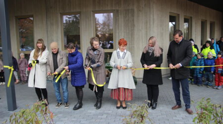 Esku uus hoone ongi ametlikult avatud. Foto Raimo Metsamärt