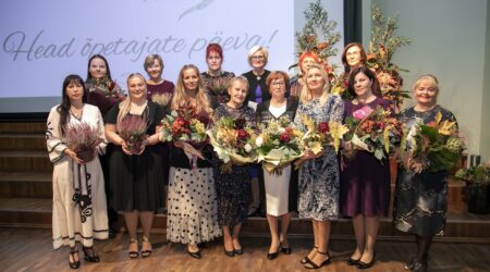 Õpetajad ühispildil. Foto Lea Pihlak