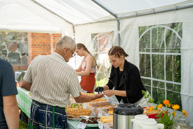 Põltsamaa Vallavalitsus kuulutab välja ideekonkursi sündmuse „Põltsamaa Kohvikutepäev 2026“ läbiviimiseks