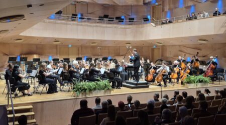 Publiku energia kandus lavale ja sealt omakorda tagasi. Foto Tuuli Jukk