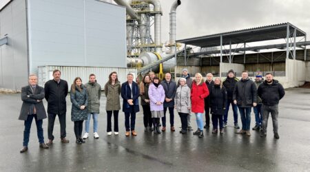 Osalejad tutvusid Vägaris asuva Baltania OÜ tehasega. Foto erakogu