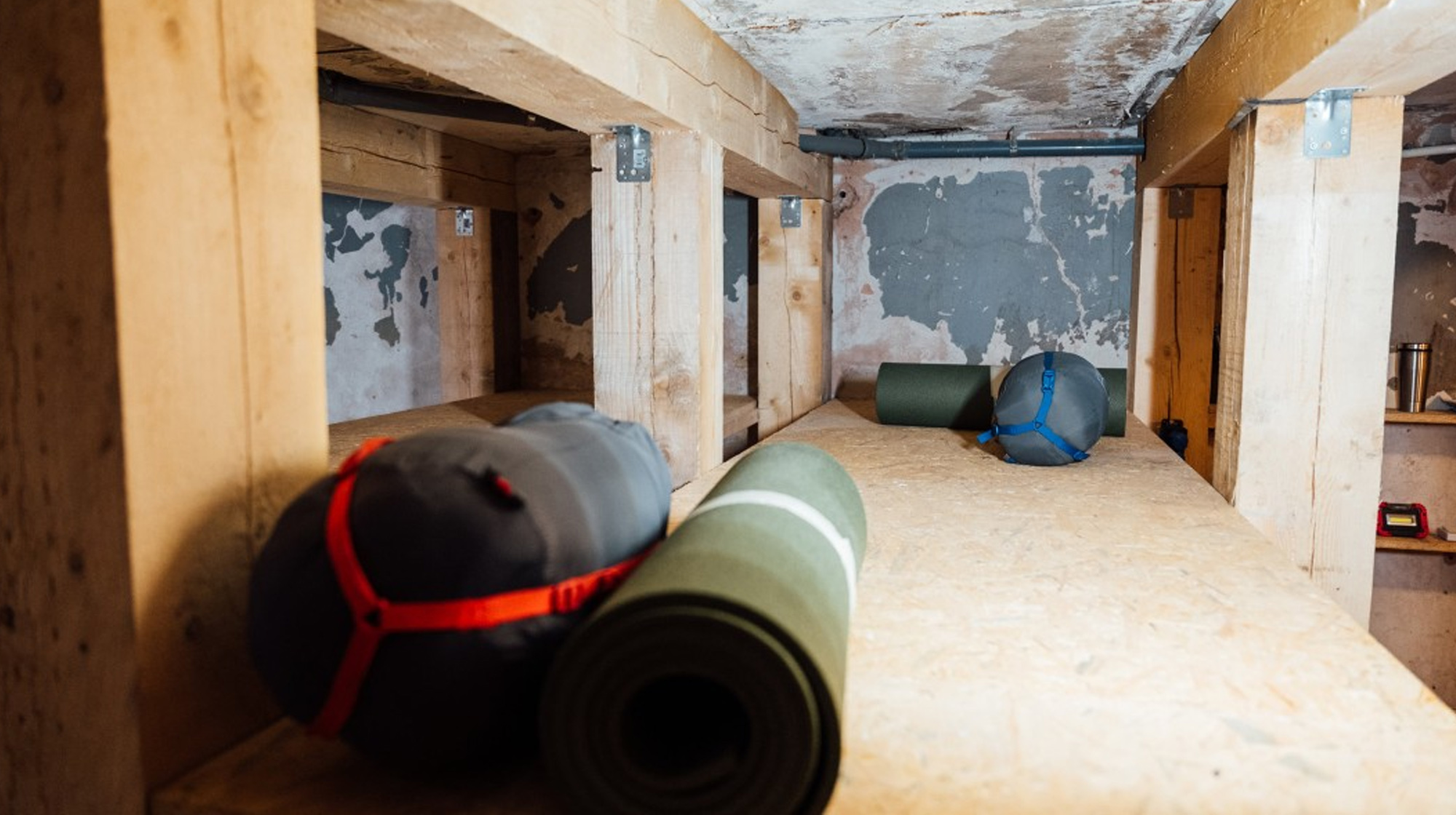 Varjumiskoht korterelamu keldris. Foto Siseministeerium