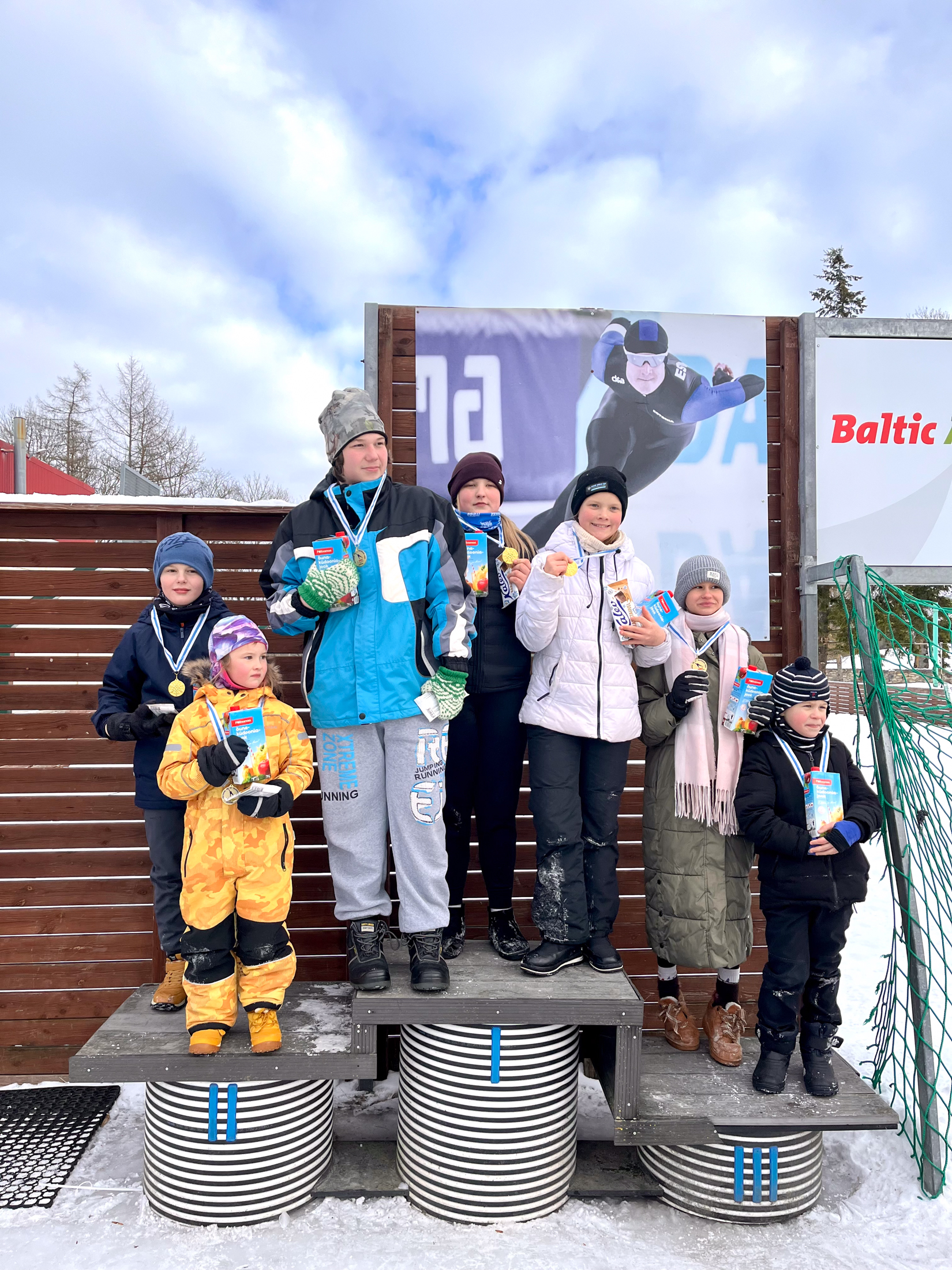 Esikoha võitjad uisutamises. Foto Erelin Kallas