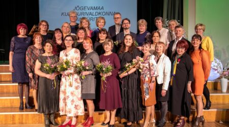 Tublid kultuuritöötajad Jõgeva Kultuurikeskuses. Foto Lea Pihlak