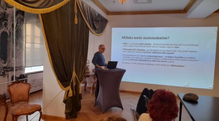 Peeter Nork andis ülevaate Muinsuskaitse tööst. Foto Raivo Suni