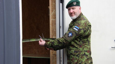 Lasketiiru avas Kaitseliidu Jõgeva maleva pealik major Kalle Kalme. Foto Raimo Metsamärt