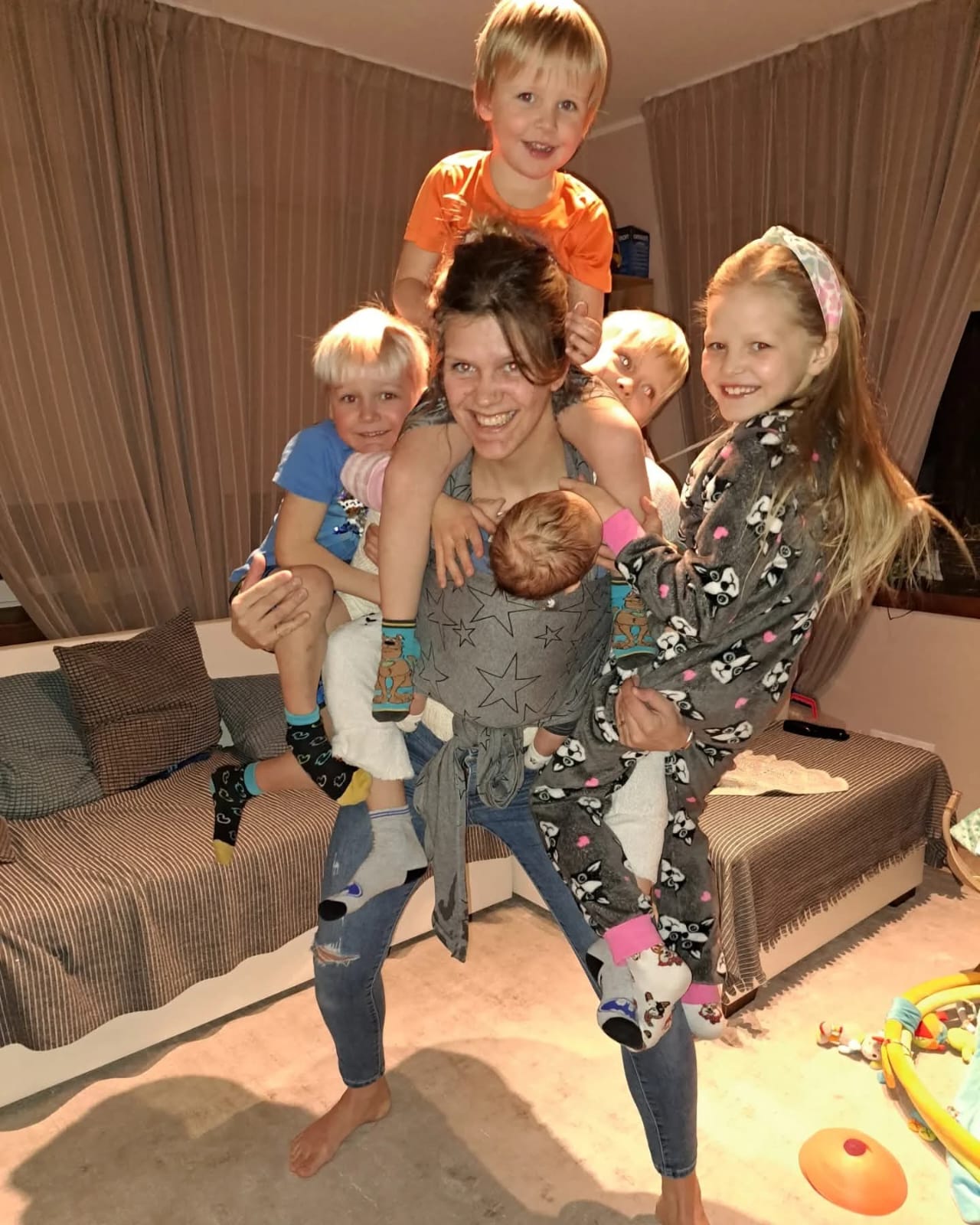 Peaaegu kõik lapsed pääsesid vahvale ühispildile!Foto erakogu