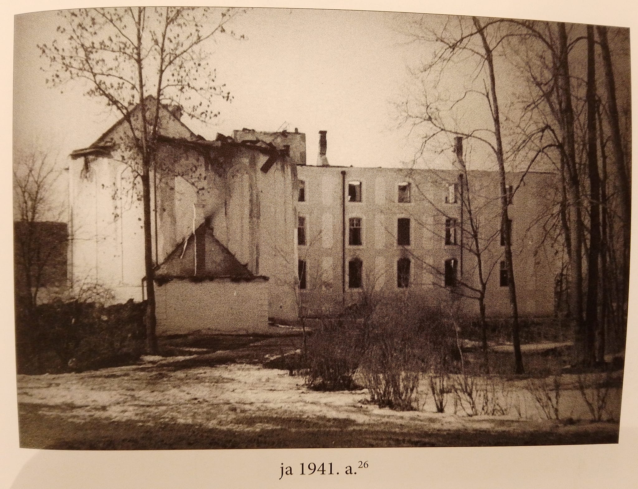 Põltsamaa loss 1941. aastal peale hävingut. Foto Põltsamaa Muuseum PLM FK 151. Fotograaf teadmata