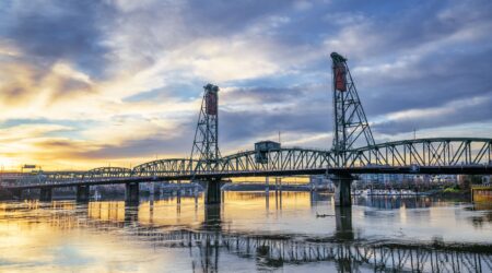 Illustreeriv foto, Hawthorne'i sild Portlandis. Pexels.com